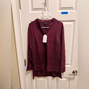 Women’s Universal Standard Better Than Silk Long Sleeve V-Neck Top NWT